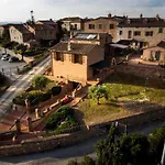 Villa Casa Ginevra-2 Con Giardino Privato-crete Senesi-tuscany