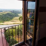 Casa Ginevra-2 Con Giardino Privato-crete Senesi-tuscany Villa