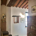 Villa Casa Ginevra-2 Suite Con Giardino Privato-Crete Senesi-Tuscany Siena