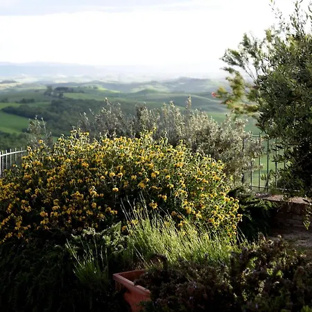 Ginevra-villa Indipendente-crete Senesi-tuscany Villa *