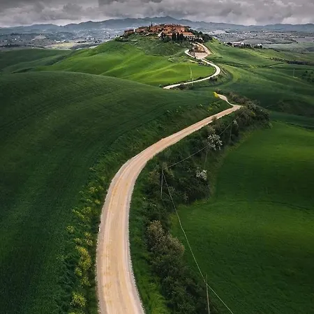 Ginevra-villa Indipendente-crete Senesi-tuscany *