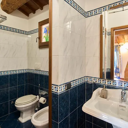 Villa Casa Ginevra-2 Suite Con Giardino Privato-Crete Senesi-Tuscany