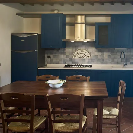 Casa Ginevra-2 Con Giardino Privato-crete Senesi-tuscany Villa Siena