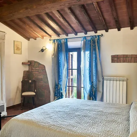 Casa Ginevra-2 Con Giardino Privato-crete Senesi-tuscany