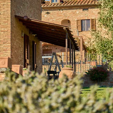 Casa Ginevra-2 Con Giardino Privato-crete Senesi-tuscany 빌라 *