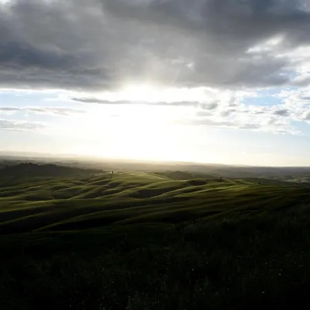 Villa Ginevra-villa Indipendente-crete Senesi-tuscany